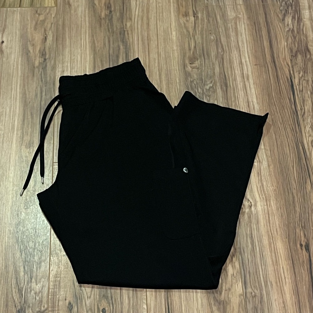 Women’s scrub pants